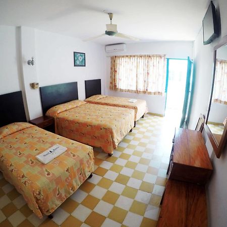 Hotel Acuario กาเตมาโก ภายนอก รูปภาพ