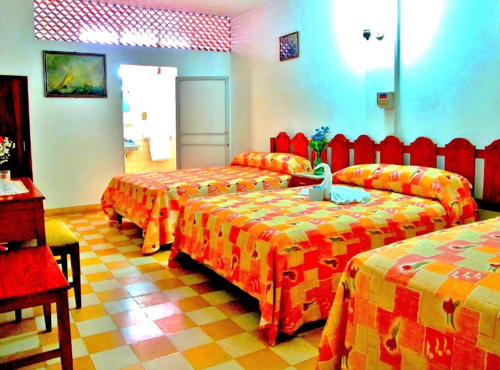 Hotel Acuario กาเตมาโก ห้อง รูปภาพ